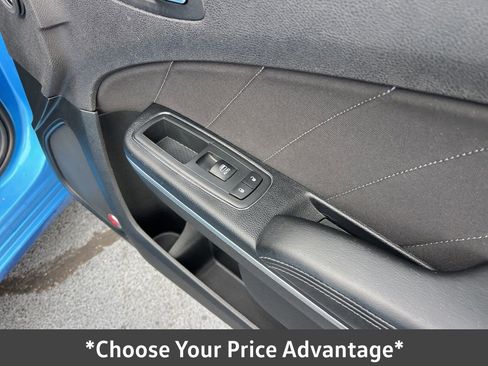 Used 2015 Dodge Charger SXT image 22