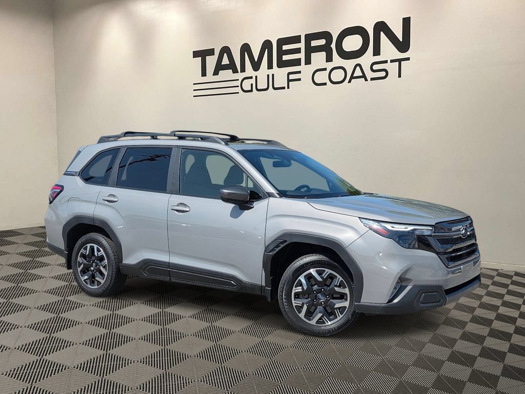 Used 2025 Subaru Forester Premium AWD/4WD image 1