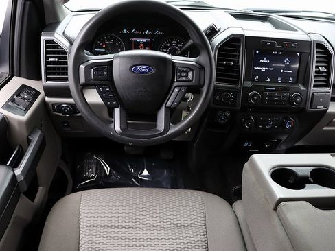 Used 2018 Ford F150 XLT w/ Trailer Tow Package image 14