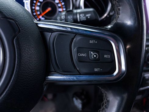 Used 2020 Jeep Wrangler Unlimited Sahara AWD/4WD image 22