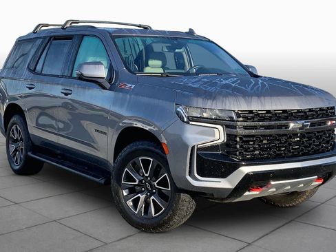 Used 2022 Chevrolet Tahoe Z71 w/ Z71 Off-Road Package AWD/4WD image 3
