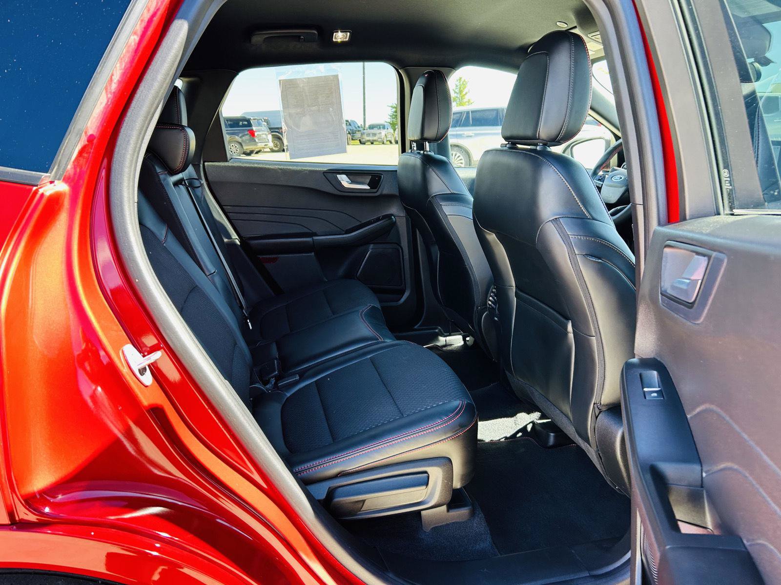 Used 2023 Ford Escape ST-Line w/ Equipment Group 301A FWD image 28