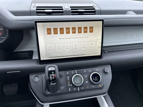 New 2025 Land Rover Defender 130 S image 25