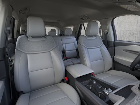 New 2026 Ford Explorer Active RWD image 10