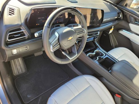 New 2026 Chevrolet Traverse High Country FWD image 18