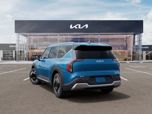 New 2026 Kia EV9 Wind AWD/4WD image 5