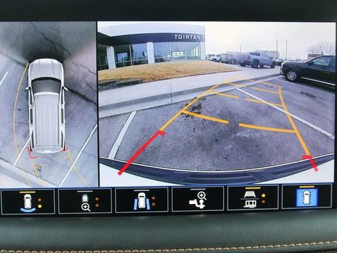 Used 2021 GMC Yukon AT4 w/ Rear Media and Nav Package image 39