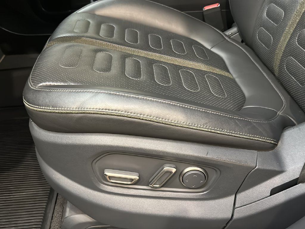 Used 2022 Rivian R1T Adventure AWD/4WD image 11