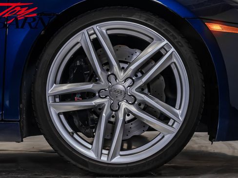 Used 2014 Audi R8 V8 image 23