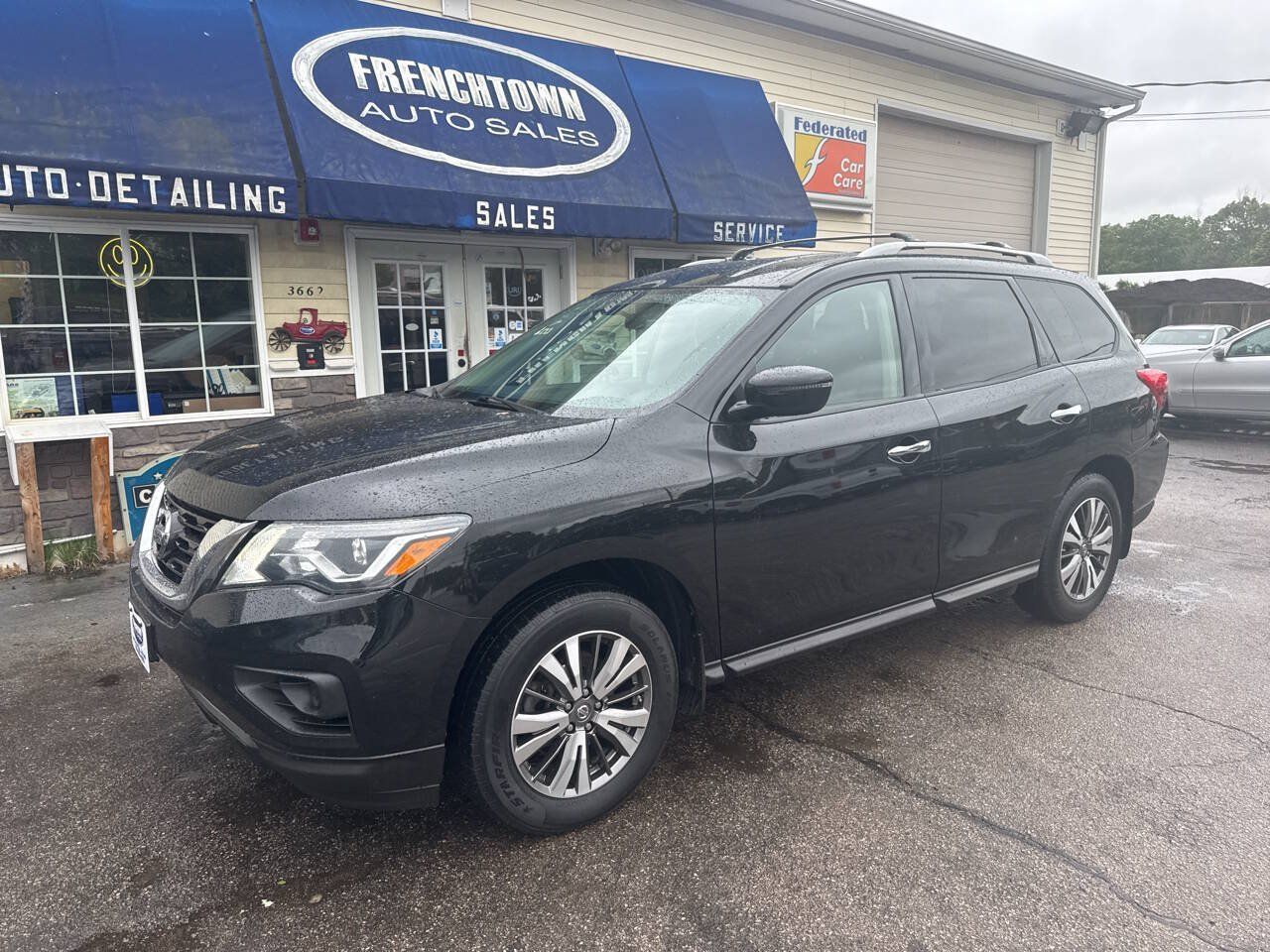 Used 2019 Nissan Pathfinder S AWD/4WD image 5