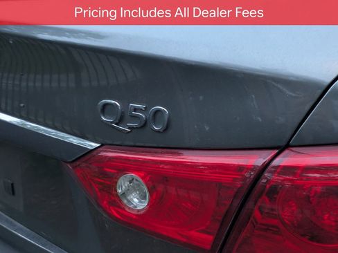 Used 2017 INFINITI Q50 3.0t Premium w/ Cargo Package (L95) RWD image 7
