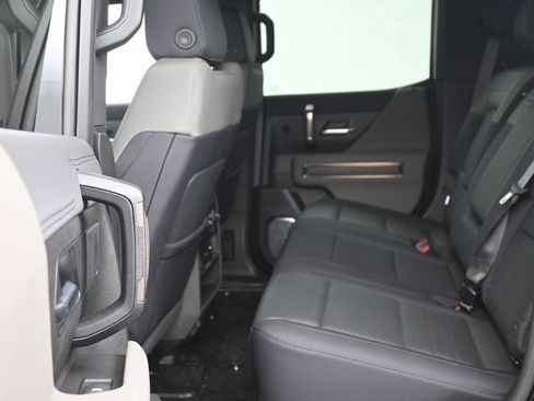 Used 2025 GMC Hummer EV 2X AWD/4WD image 13