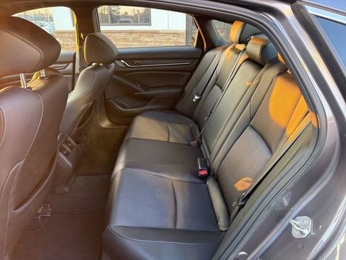 Used 2019 Honda Accord Sport image 5