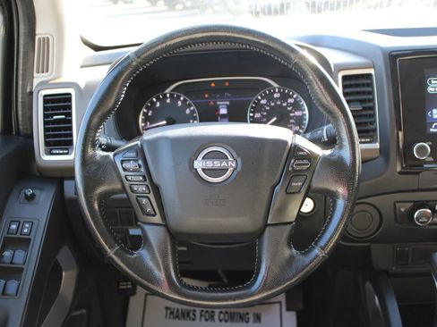 Used 2022 Nissan Frontier SV image 24