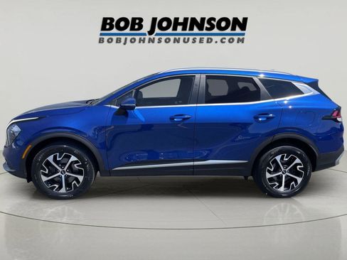 Used 2023 Kia Sportage EX AWD/4WD image 6
