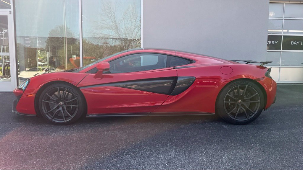 Used 2017 McLaren 570S RWD image 4