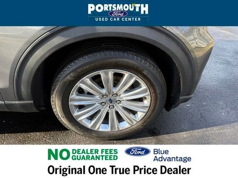 Used 2022 Ford Explorer Limited w/ Limited Technology Package image 34