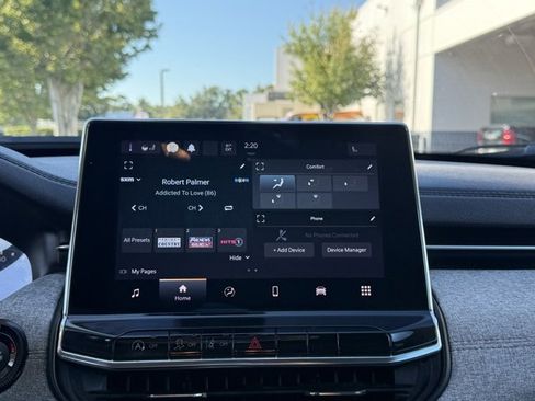 Used 2022 Jeep Compass Latitude image 16