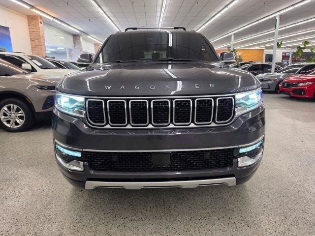 Used 2022 Jeep Wagoneer Series II w/ Premium Group I AWD/4WD image 3