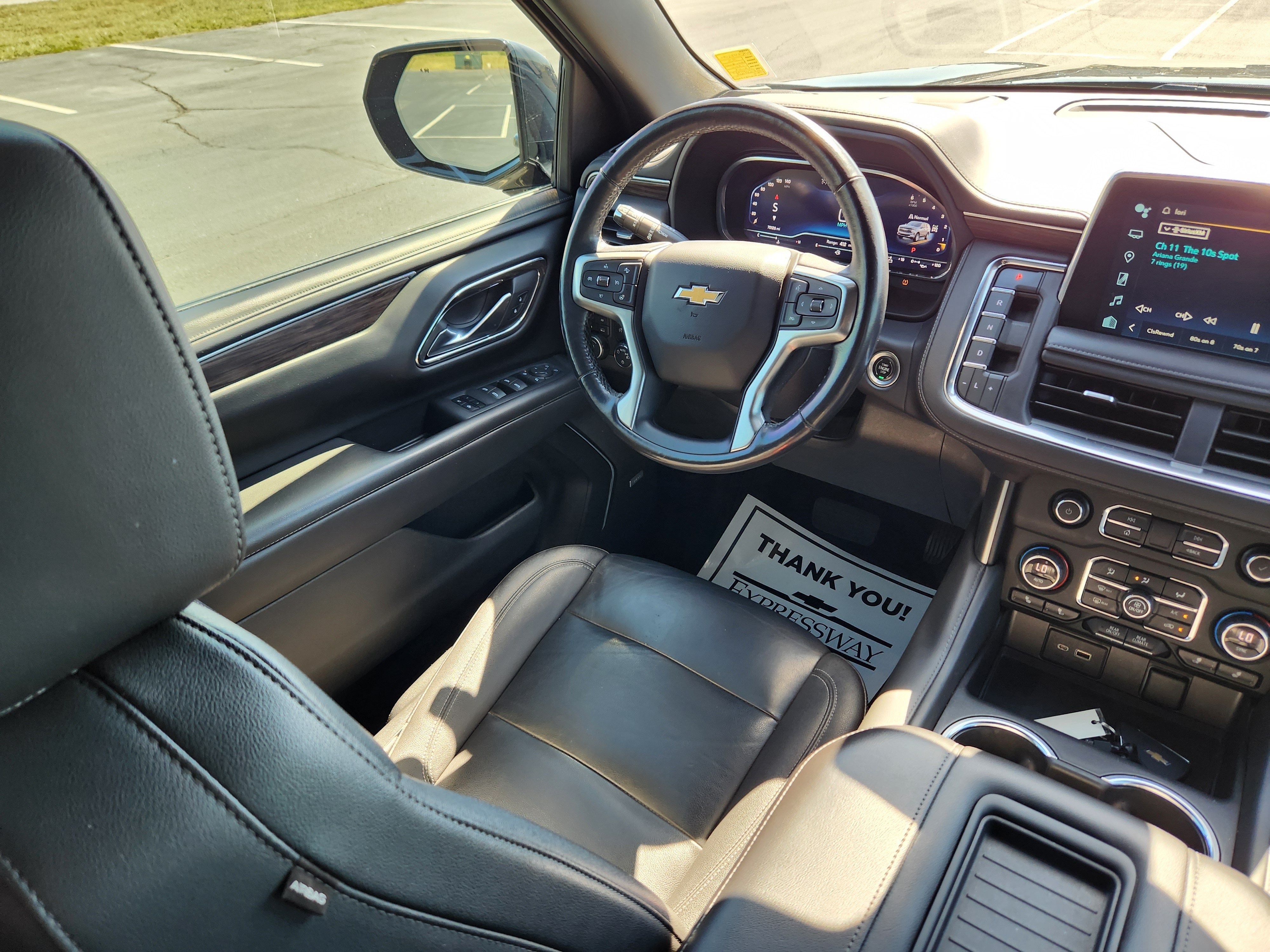 Used 2022 Chevrolet Tahoe LT w/ LT Signature Plus Package AWD/4WD image 15