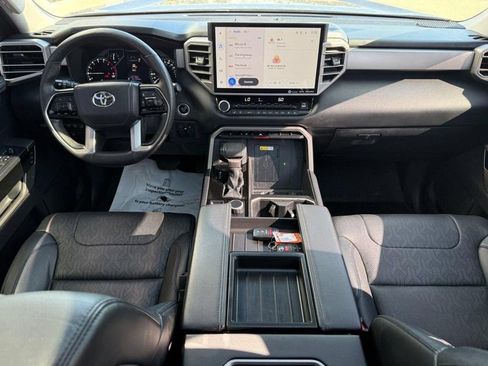 Used 2022 Toyota Tundra Limited w/ Power Package AWD/4WD image 12