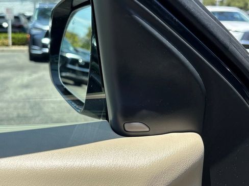 Used 2017 INFINITI QX60 FWD w/ Deluxe Technology Package image 21