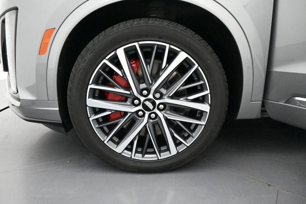 Used 2024 Cadillac XT6 Sport AWD/4WD image 8