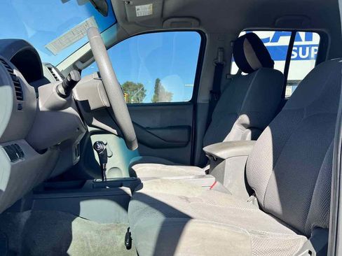 Used 2014 Nissan Frontier S image 10