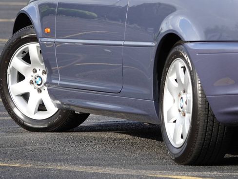 Used 2000 BMW 323ci Convertible RWD image 16