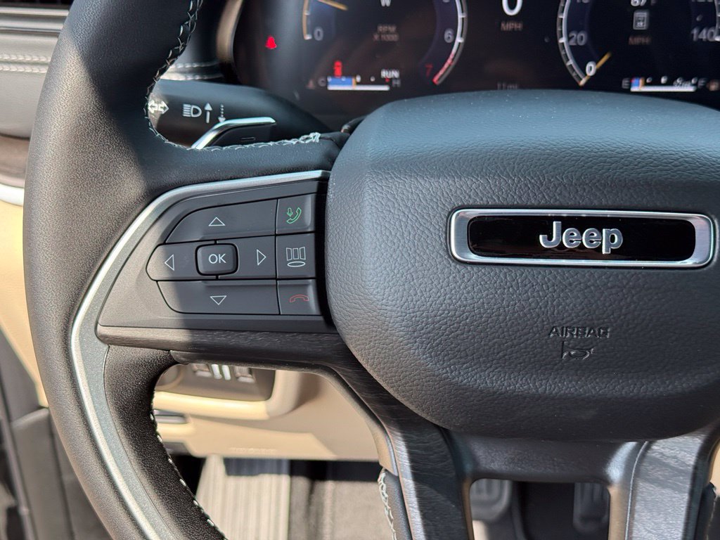 New 2027 Jeep Grand Cherokee Limited AWD/4WD image 14