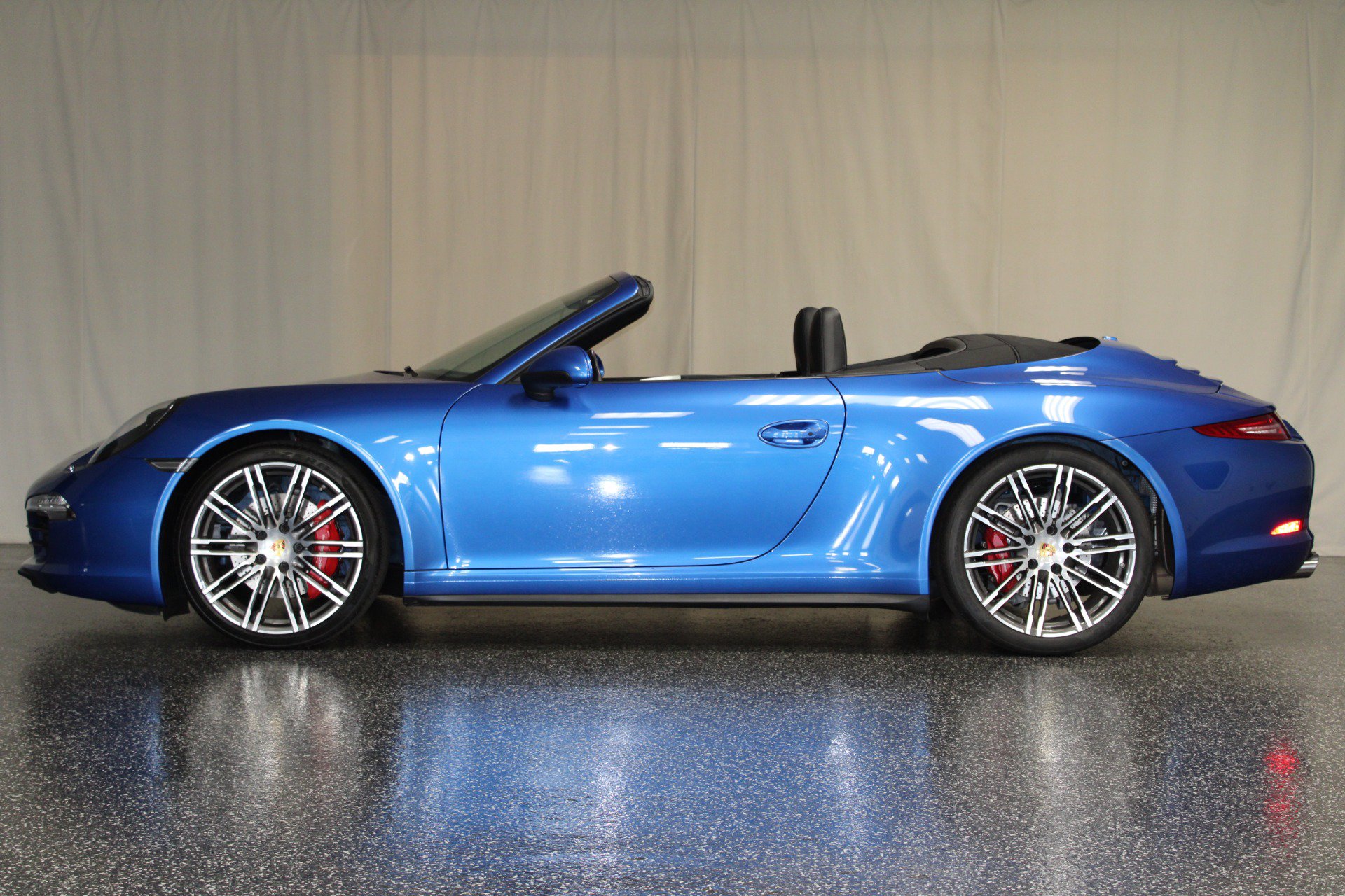 Used 2016 Porsche 911 Carrera 4S AWD/4WD image 4