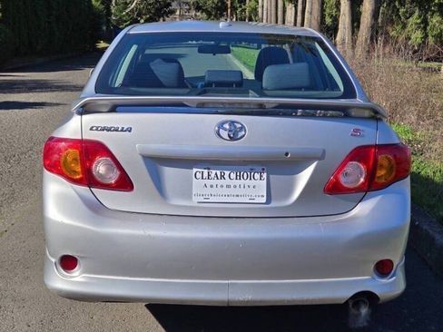 Used 2010 Toyota Corolla S FWD image 7