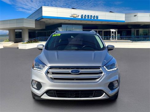 Used 2019 Ford Escape Titanium image 2