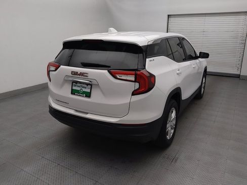 Used 2024 GMC Terrain SLE w/ Fleet Convenience Package FWD image 7