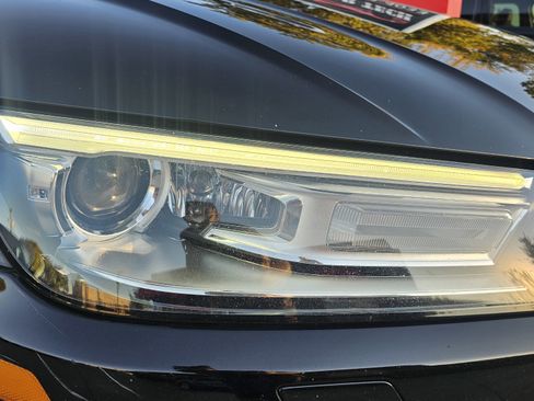 Used 2019 Audi Q5 2.0T Premium w/ Convenience Package image 12