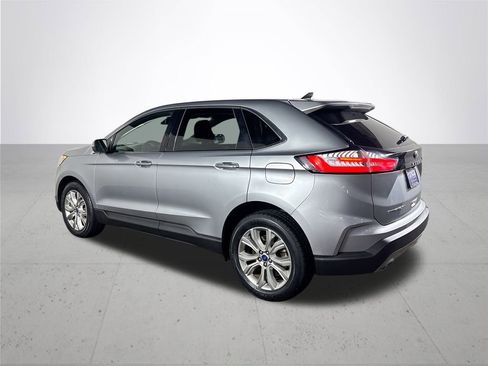 Used 2022 Ford Edge Titanium image 8