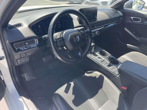 Used 2023 Honda Civic Sport image 7