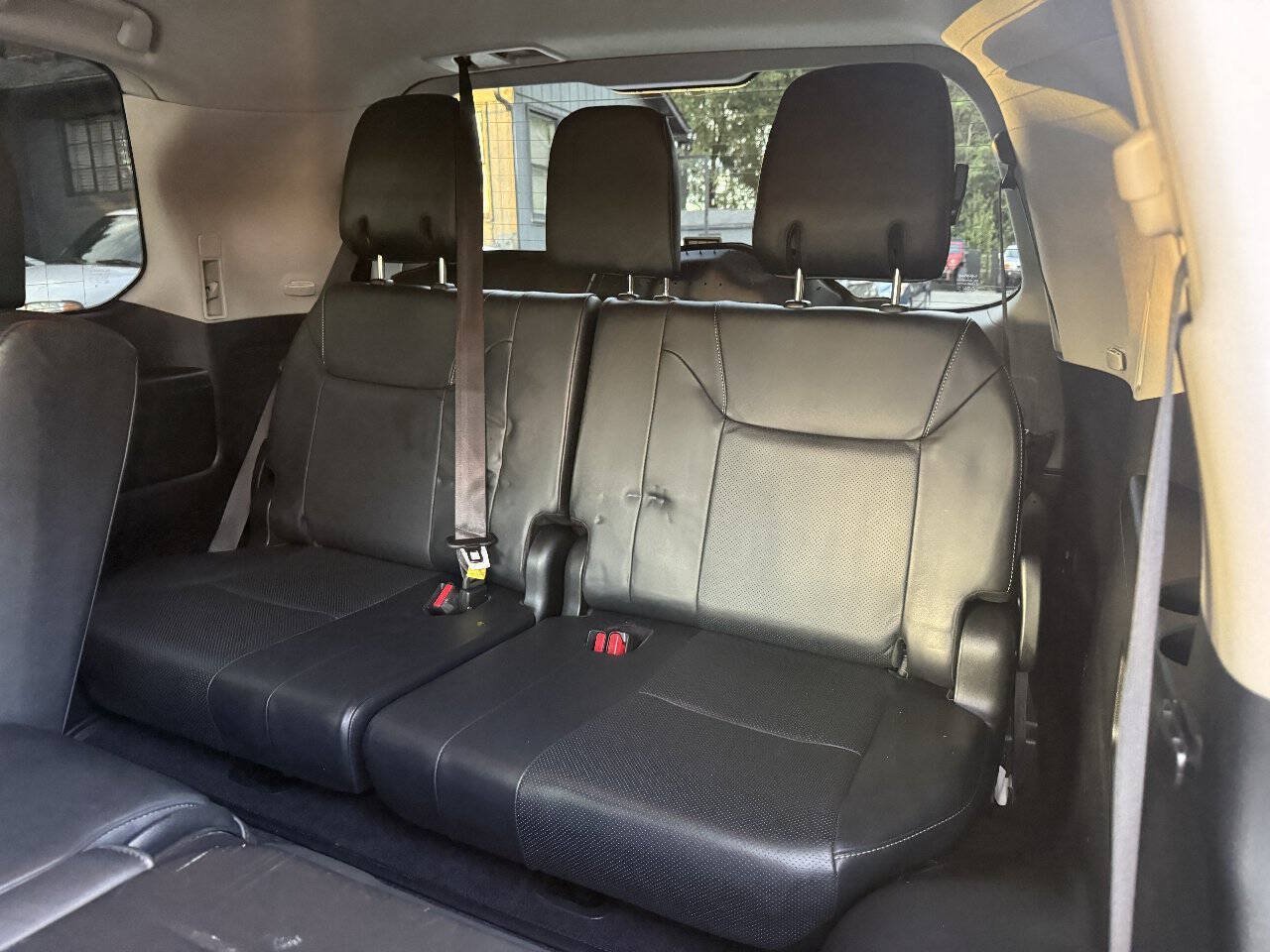Used 2014 Lexus LX 570 4WD image 12