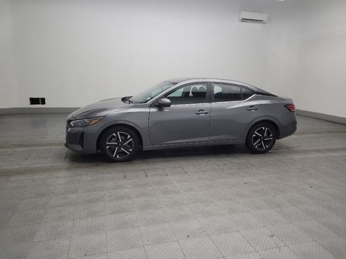 Used 2024 Nissan Sentra SV FWD image 2