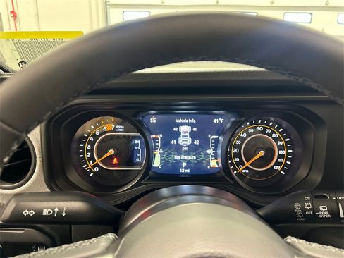 New 2025 Jeep Wrangler Sport S image 20
