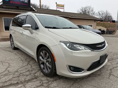 Used 2019 Chrysler Pacifica Limited