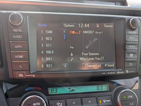 Used 2016 Toyota RAV4 Limited image 21