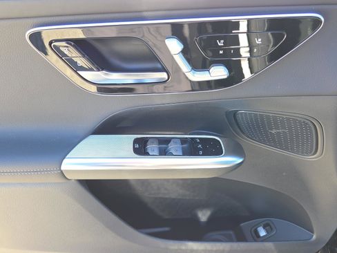 New 2026 Mercedes-Benz GLC 300 image 17