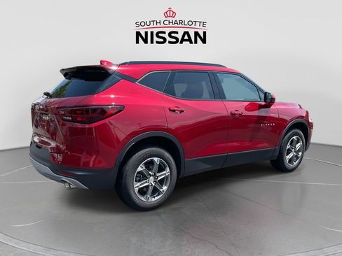 Used 2024 Chevrolet Blazer LT w/ Convenience Package FWD image 6