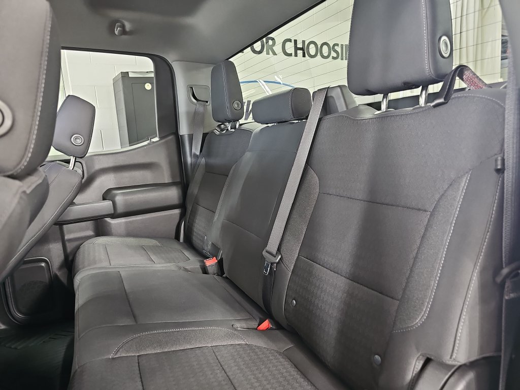 Used 2021 Chevrolet Silverado 1500 LT AWD/4WD image 17