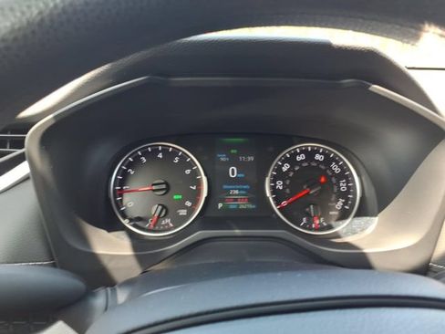 Used 2022 Toyota RAV4 XLE FWD image 21