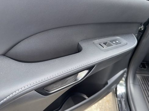 Used 2025 Lexus RX 350 Premium w/ Accessory Package (Z1) FWD image 18