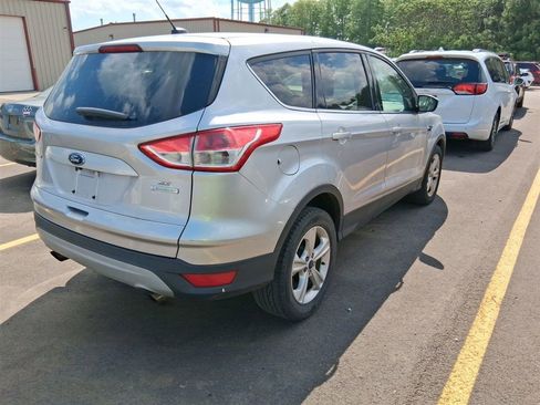 Used 2015 Ford Escape SE FWD image 3