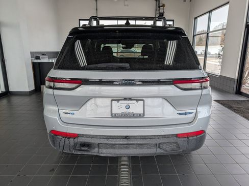 Used 2022 Jeep Grand Cherokee Trailhawk w/ Advanced Protech Group II image 3