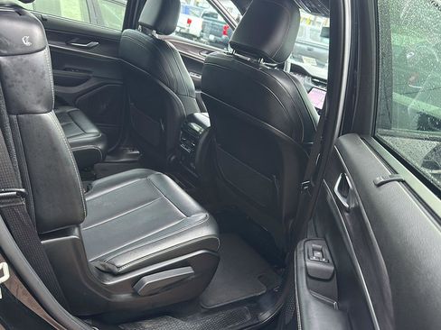 Used 2024 Jeep Grand Cherokee L Limited w/ Luxury Tech Group II AWD/4WD image 24